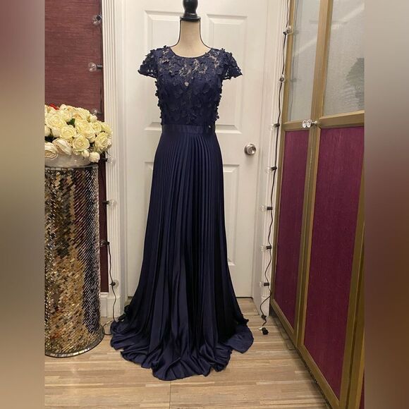 Nissa navy blue pleated maxi dress, size 8 - Picture 1 of 16